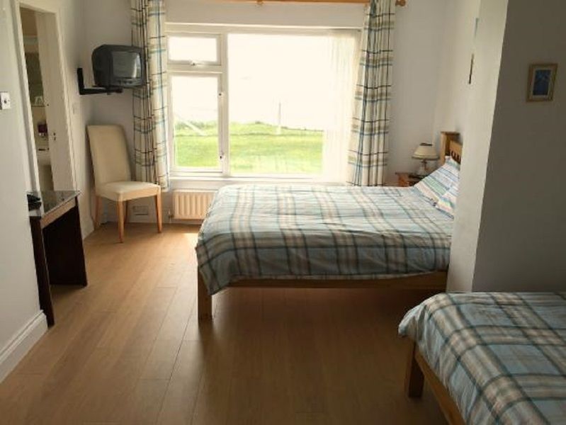 O Neills Bed And Breakfast ディングル エクステリア 写真